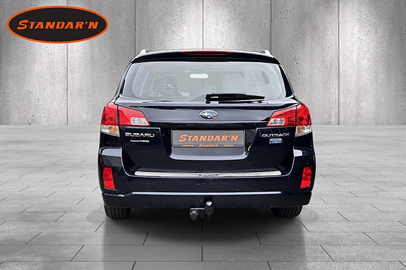 Subaru Outback 5 of 5