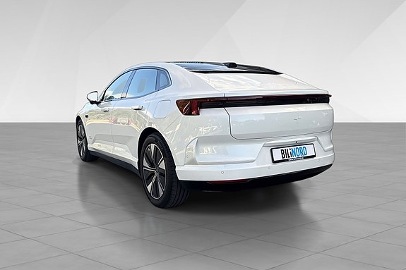 Polestar 4 5 of 20