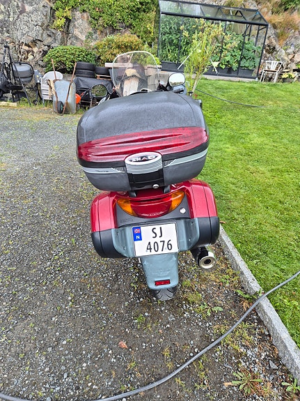 Honda NT 650 / 700 V Deauville 3 of 11