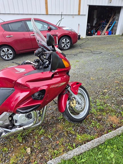 Honda NT 650 / 700 V Deauville 6 of 11
