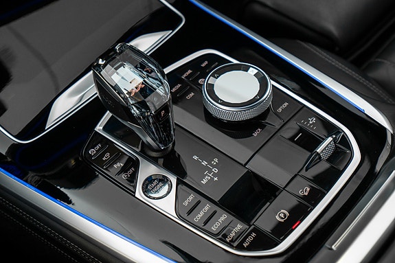 BMW X7 17 of 29