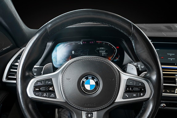 BMW X7 12 of 29