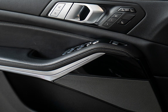 BMW X7 11 of 29