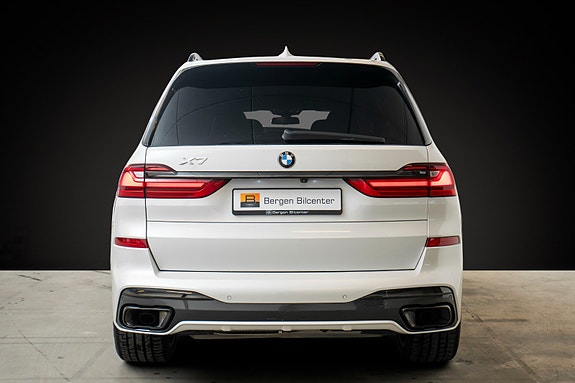 BMW X7 8 of 29