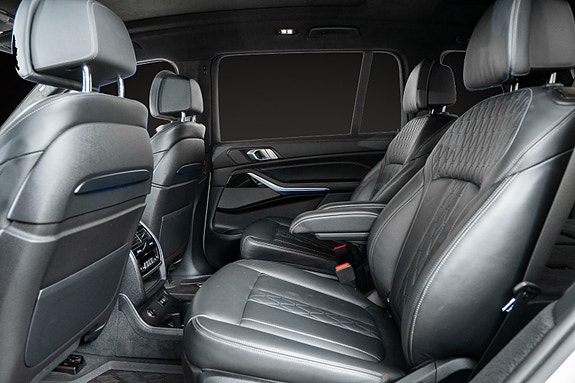 BMW X7 25 of 29