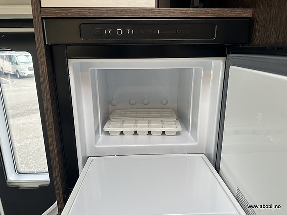 Benimar TESSORO 468 Nybilgaranti juli 2028 / 170 HK / Automat 16 of 30