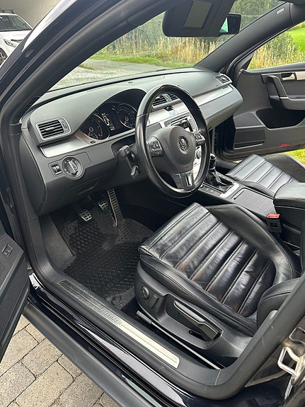 Volkswagen Passat Alltrack 8 of 20