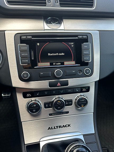 Volkswagen Passat Alltrack 11 of 20