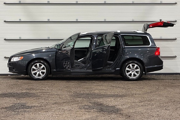 Volvo V70 6 of 23