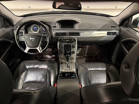 Volvo V70 17 of 23