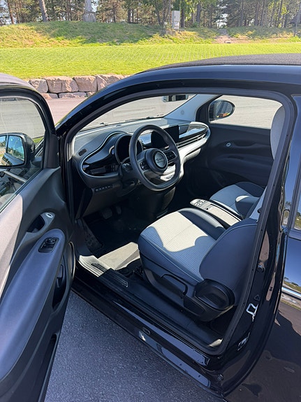 Fiat 500 2 of 5