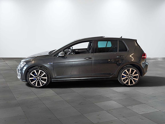 Volkswagen Golf VII 3 of 5