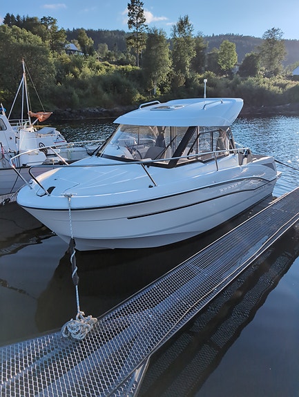 Beneteau Antares 6 2 of 5