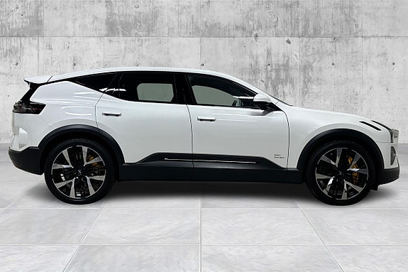 Polestar 3 5 of 24