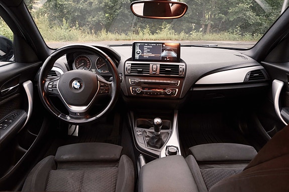 BMW 116i 9 of 19