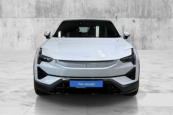 Polestar 3 2 of 5