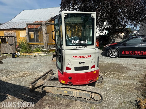 Takeuchi TB325R 4 of 5
