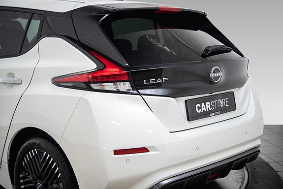 Nissan Leaf 4 of 5