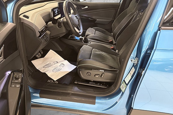 Volkswagen ID.4 8 of 15