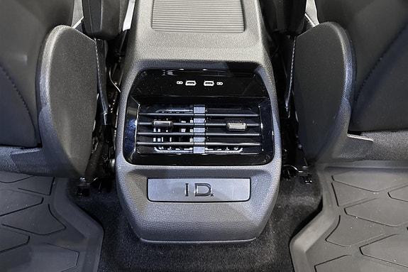 Volkswagen ID.4 14 of 15