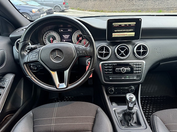 Mercedes-Benz A180 8 of 16