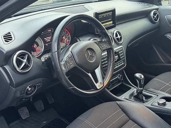 Mercedes-Benz A180 7 of 16