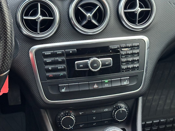 Mercedes-Benz A180 9 of 16