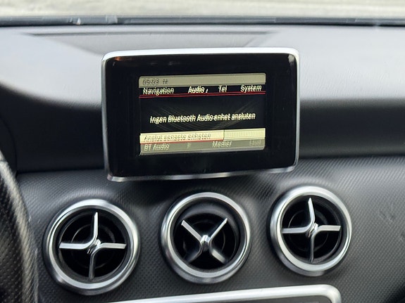 Mercedes-Benz A180 10 of 16