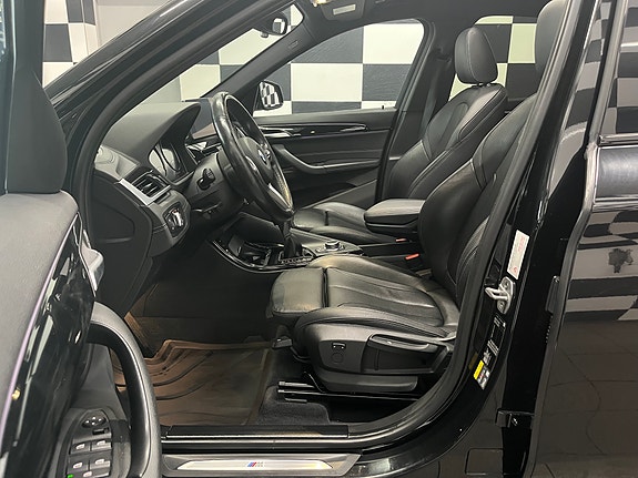BMW X1 19 of 30