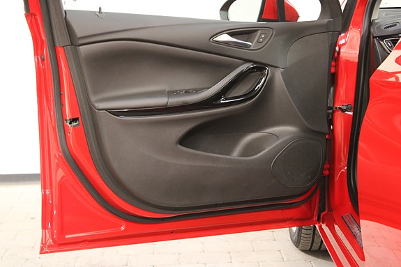 Opel Astra 21 of 30