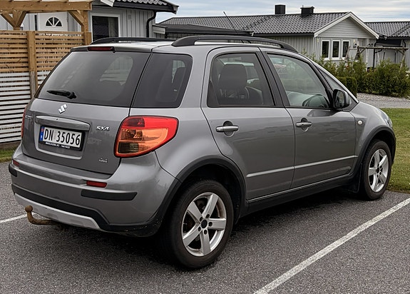 Suzuki SX4 5 of 5