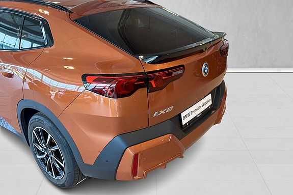 BMW iX2 6 of 25