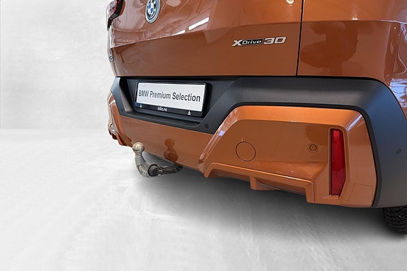 BMW iX2 8 of 25