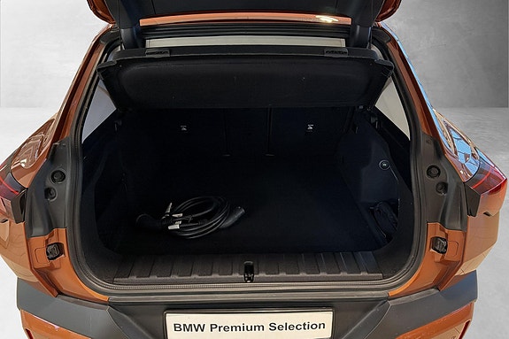 BMW iX2 12 of 25