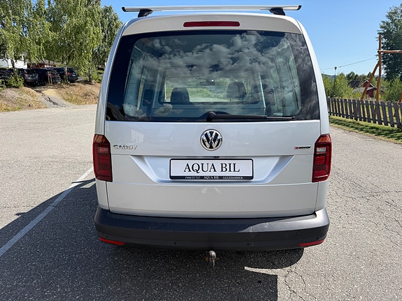Volkswagen Caddy 8 of 19