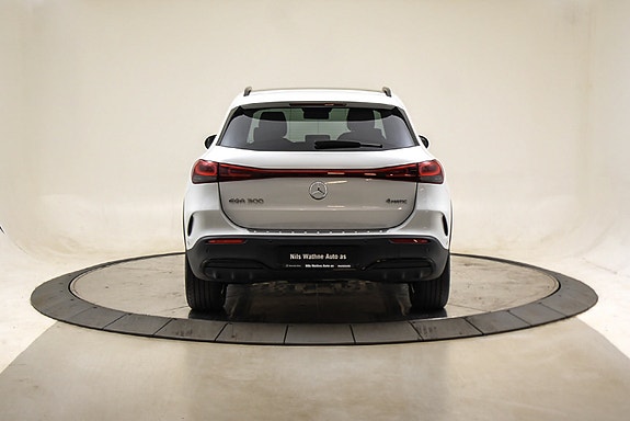 Mercedes-Benz EQA300 4 of 5