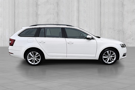 Skoda Octavia 4 of 5