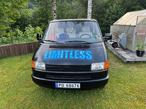 Volkswagen Transporter 2 of 10