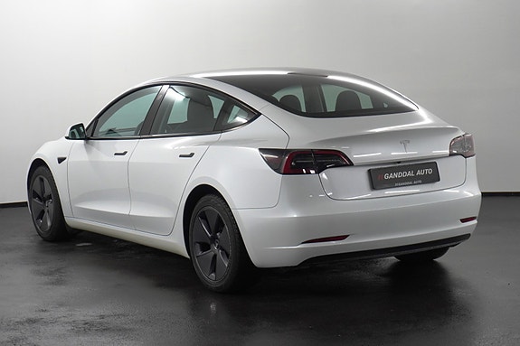 Tesla Model 3 5 of 5