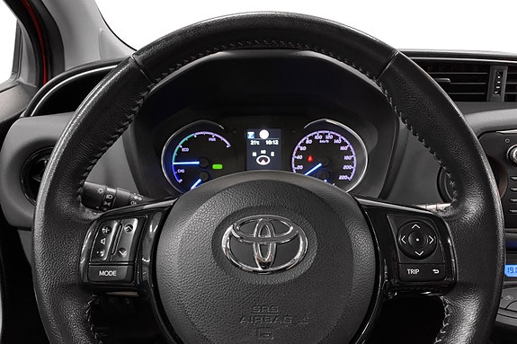 Toyota Yaris 10 of 13