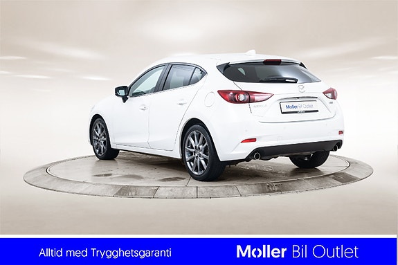 Mazda 3 3 of 5