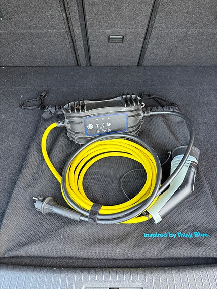 Volkswagen e-Golf VII 14 of 25