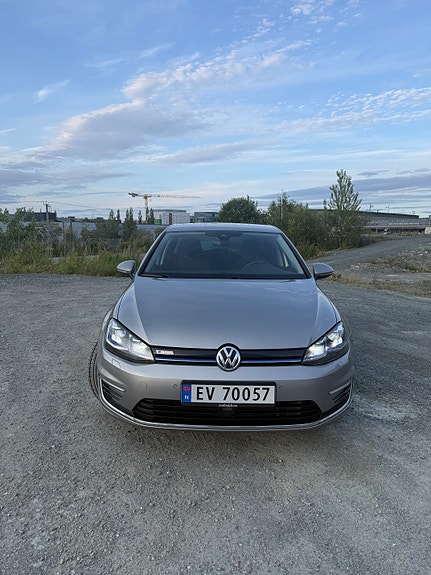 Volkswagen e-Golf VII 5 of 25