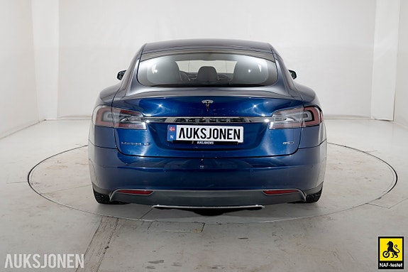 Tesla Model S 5 of 5