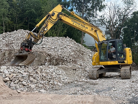 Kobelco E260CSR NLC - ÉN EIER, LITE TIMER! 2 of 30
