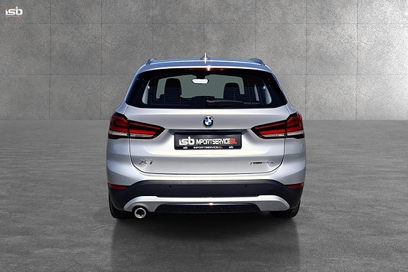BMW X1 4 of 5