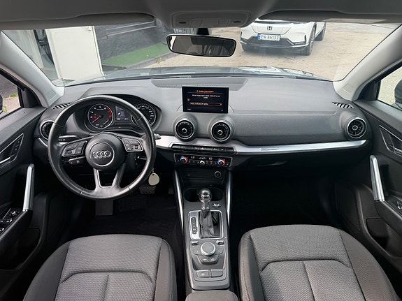 Audi Q2 18 of 27