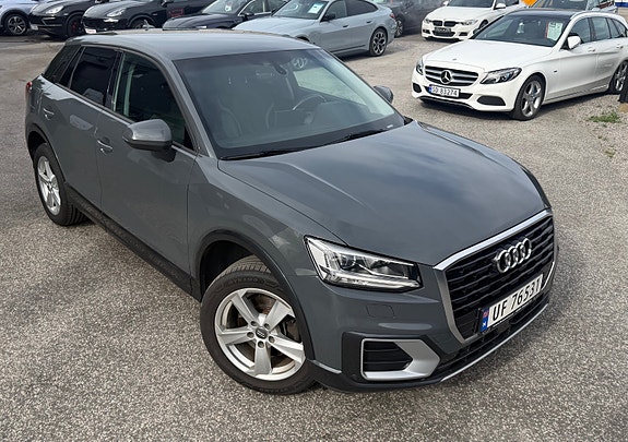 Audi Q2 4 of 27