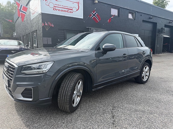 Audi Q2 2 of 27