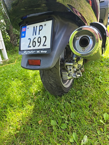 Suzuki AN 650 Burgman 7 of 7
